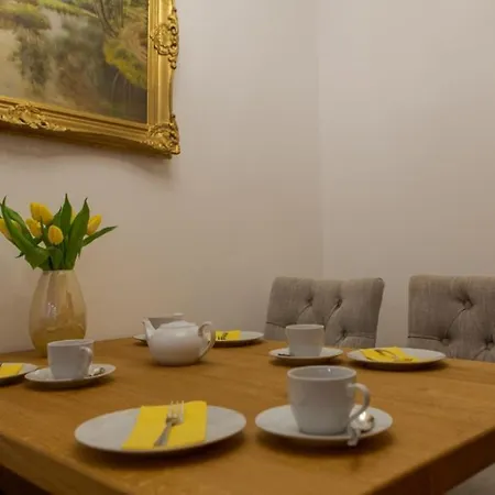 Elbufer Apartment *